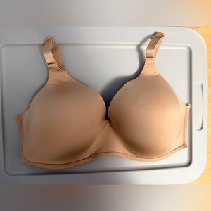 Soma Vanishing 360 Wireless Bra in 40DDD in Warm Amber.